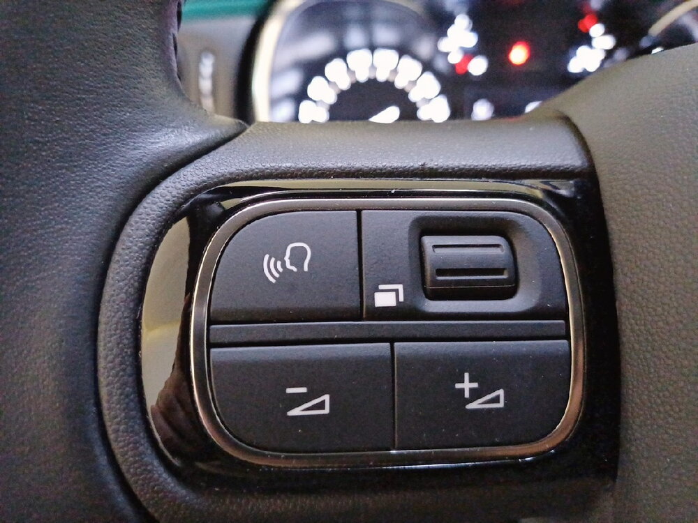 Occasion CITROEN C3 C3 PureTech 110 S&S EAT6 - Shine Pack