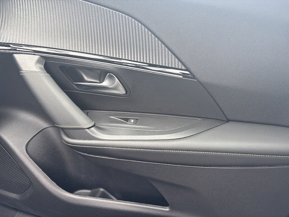 Occasion PEUGEOT 2008 2008 Hybrid 136 e-DCS6 - GT