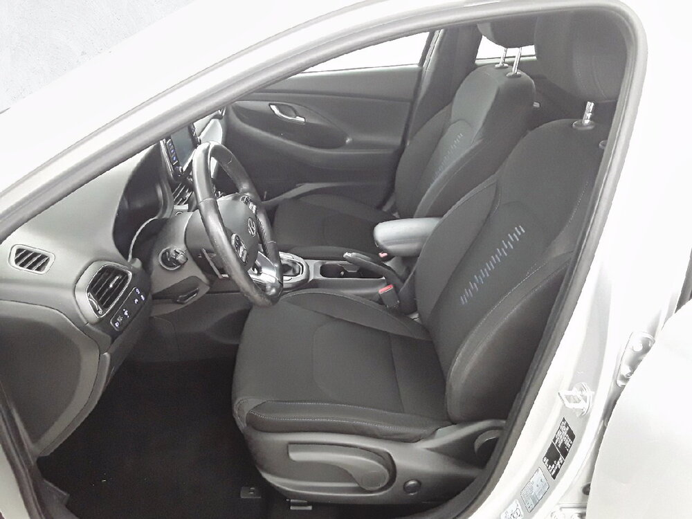 Occasion HYUNDAI i30 i30 SW 1.6 CRDi 115 DCT-7 - Edition #Navi