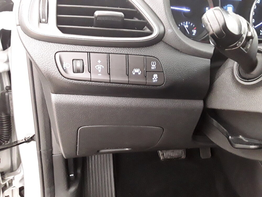 Occasion HYUNDAI i30 i30 SW 1.6 CRDi 115 DCT-7 - Edition #Navi