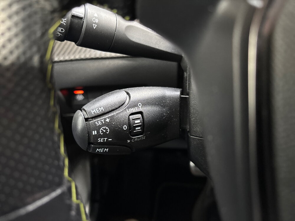 Occasion PEUGEOT 208 208 Electrique 50 kWh 136ch - GT