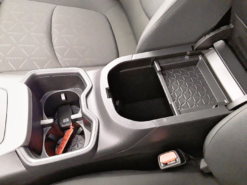 Occasion TOYOTA RAV4 RAV4 Hybride 218 ch 2WD - Dynamic