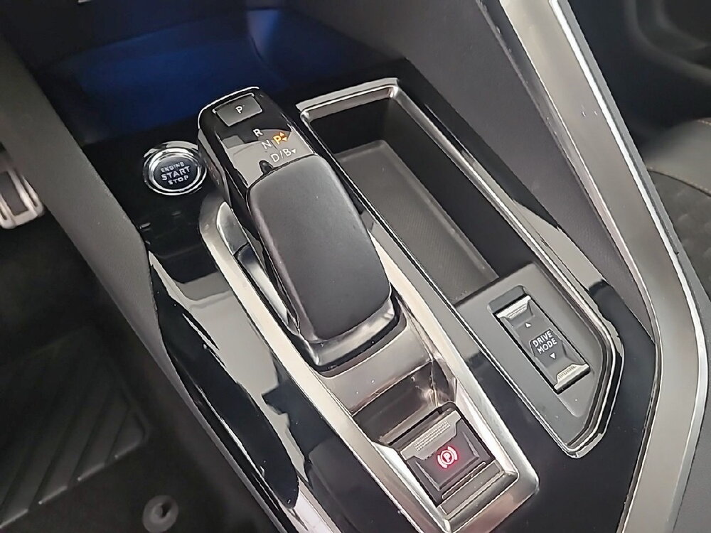 Occasion PEUGEOT 3008 3008 Hybrid 225 e-EAT8 - Roadtrip