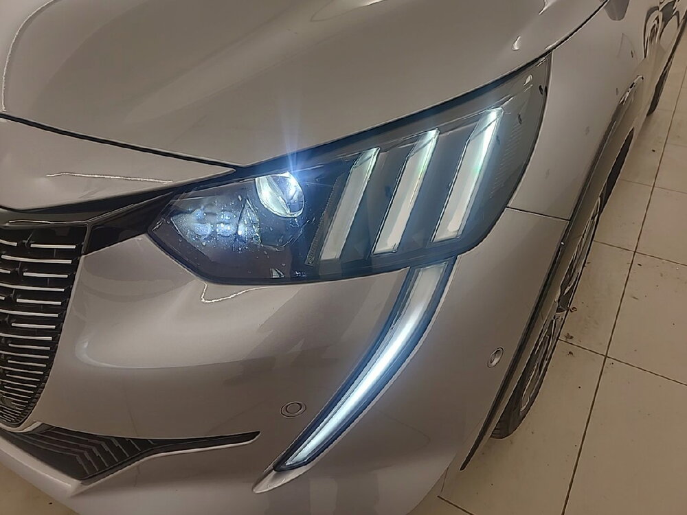 Occasion PEUGEOT 208 208 Electrique 50 kWh 136ch - GT Pack