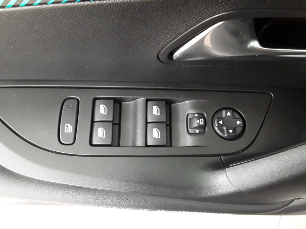 Occasion PEUGEOT 2008 2008 Electrique 136 ch - Allure