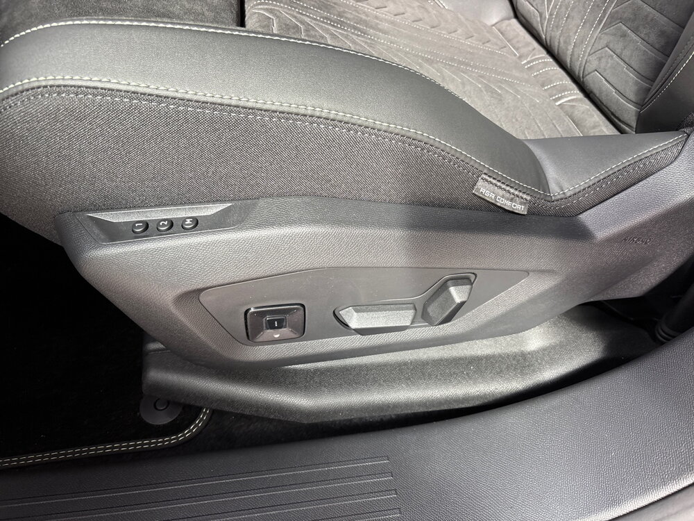 Occasion PEUGEOT 3008 3008 Hybrid 145 e-DCS6 - GT Exclusive