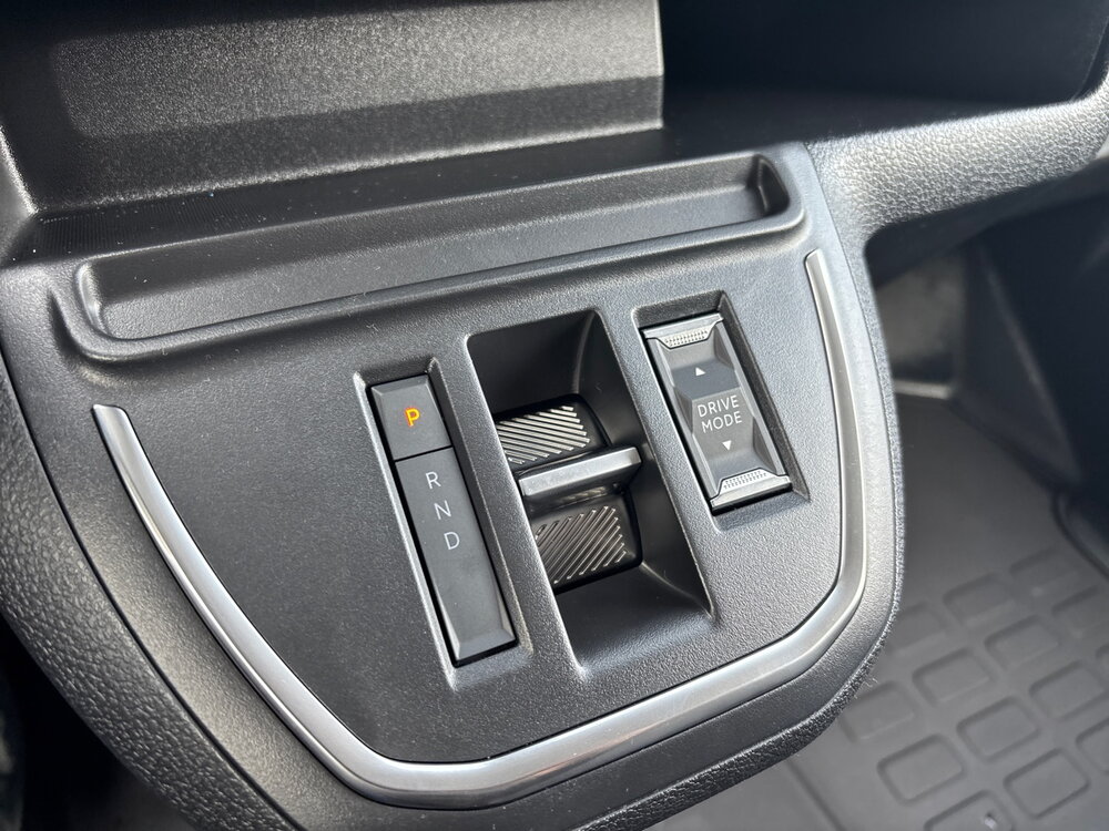 Occasion PEUGEOT Expert E-EXPERT FGN M ELECTRIQUE 100KWH (136CH) BATTERIE 75 KWH