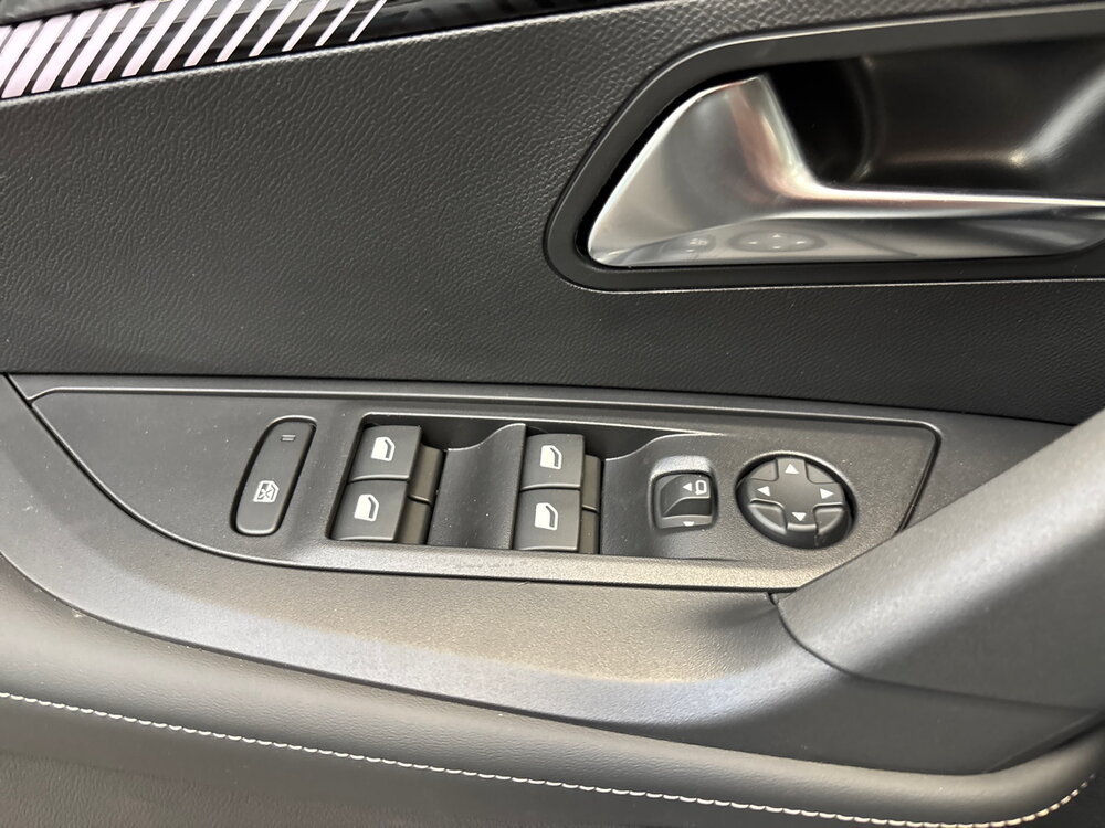 Occasion PEUGEOT 2008 2008 Hybrid 145 e-DCS6 - Allure