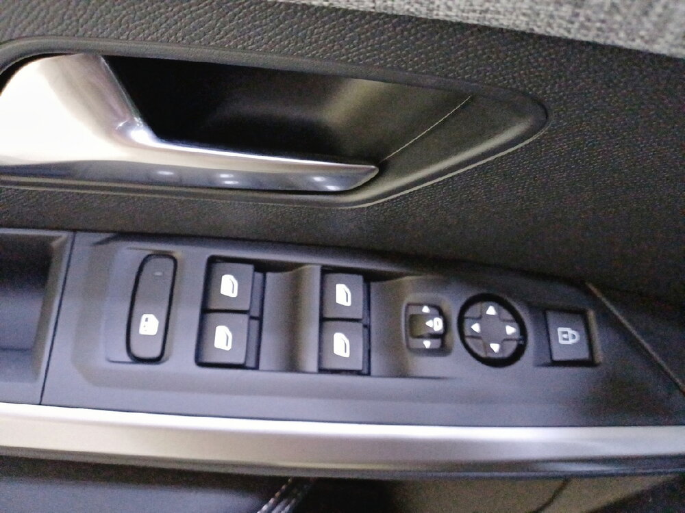 Occasion PEUGEOT 3008 3008 Hybrid 145 e-DCS6 - Allure