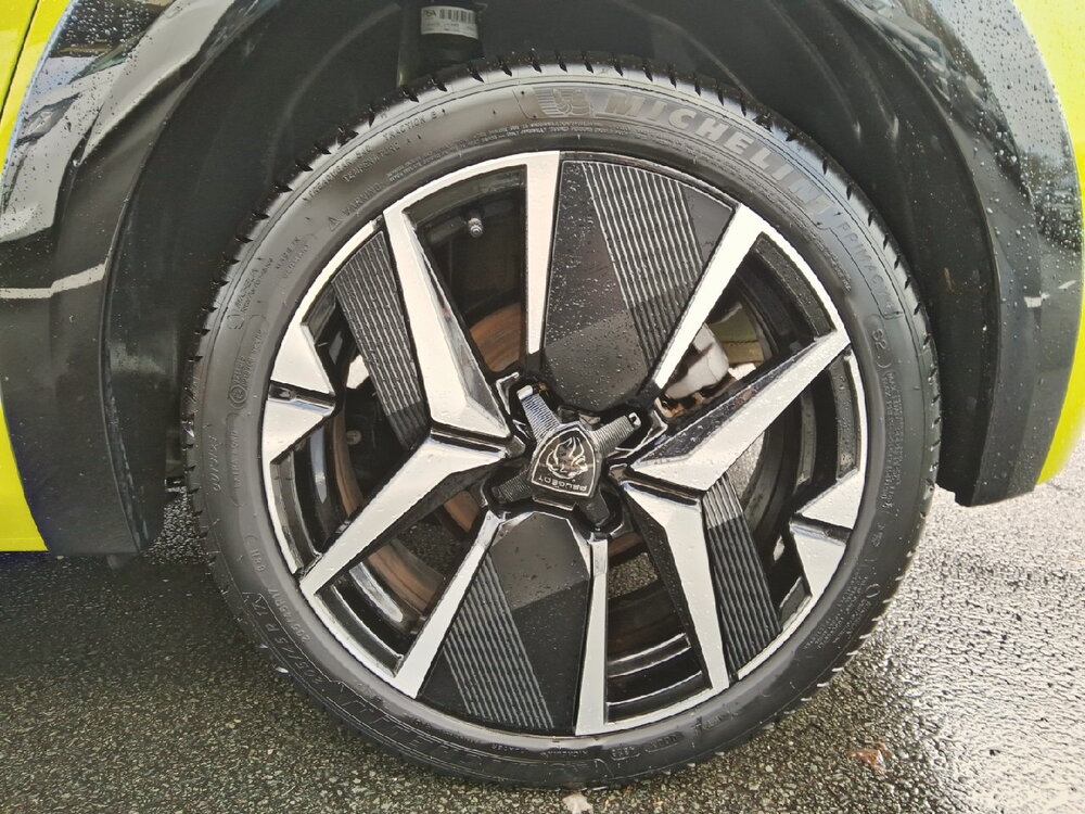 Occasion PEUGEOT 208 208 Hybrid 100 e-DCS6 - GT