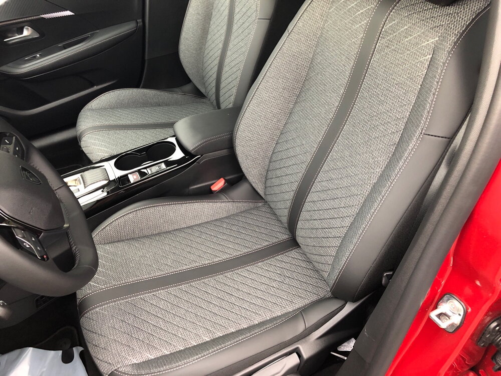 Occasion PEUGEOT 208 208 Hybrid 110 e-DCS6 - série spéciale ENVY