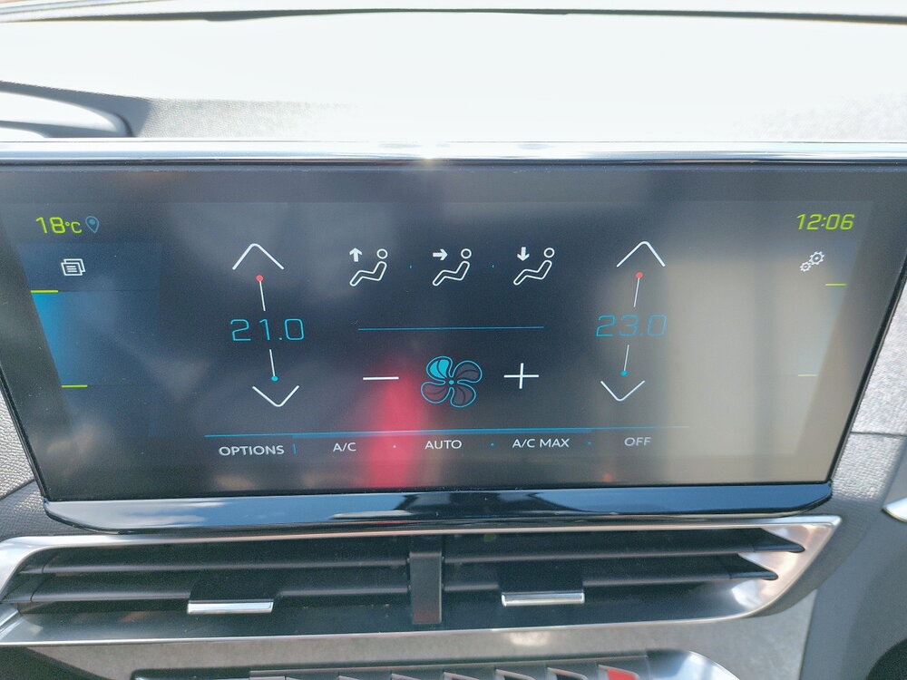 Occasion PEUGEOT 3008 3008 Hybrid 225 e-EAT8 - GT