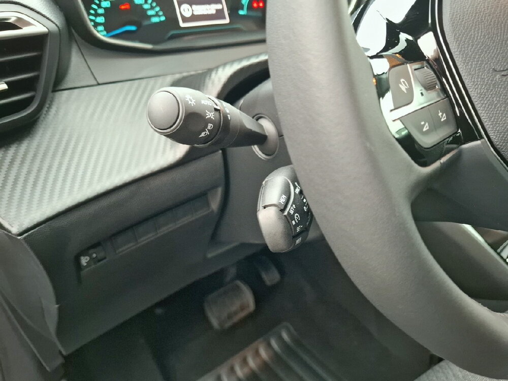 Occasion PEUGEOT 208 208 Hybrid 110 ch e-DCS6 - Style