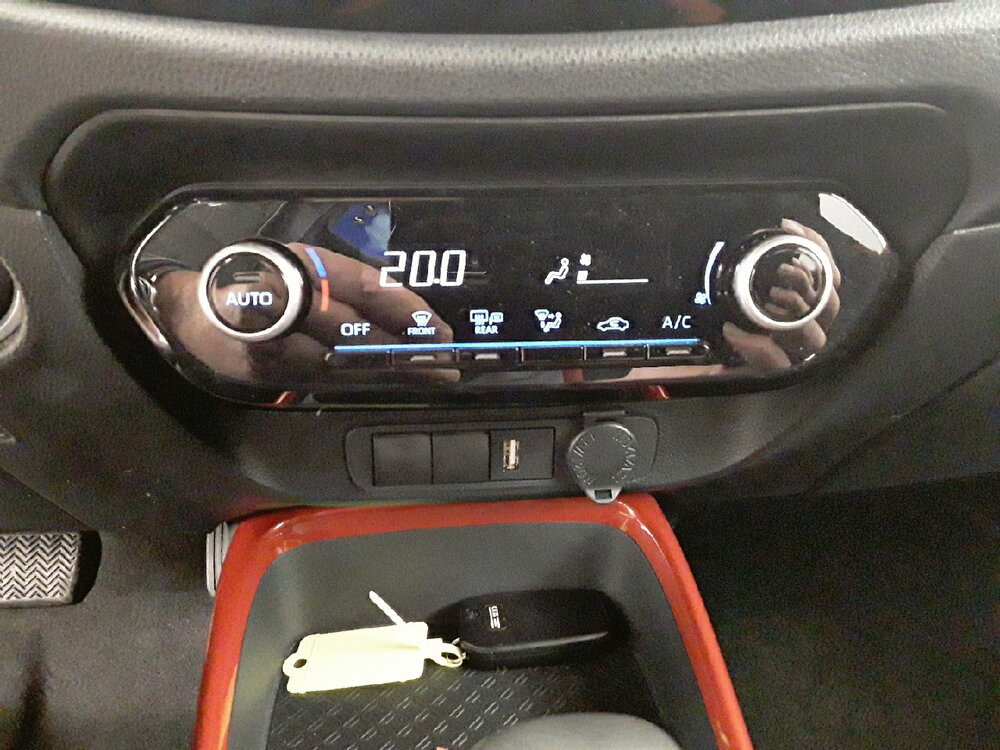 Occasion TOYOTA toyota aygo x Aygo X 1.0 VVT-i 72 S-CVT - Dynamic