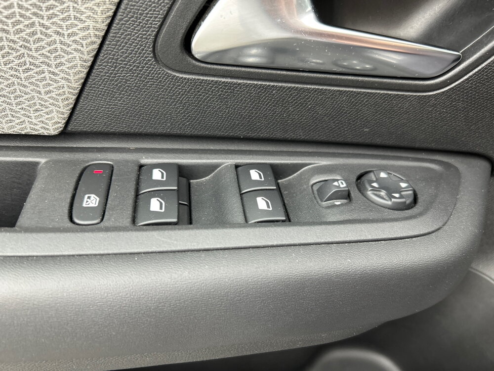 Occasion CITROEN C4 C4 BlueHDi 130 S&S EAT8 - Shine