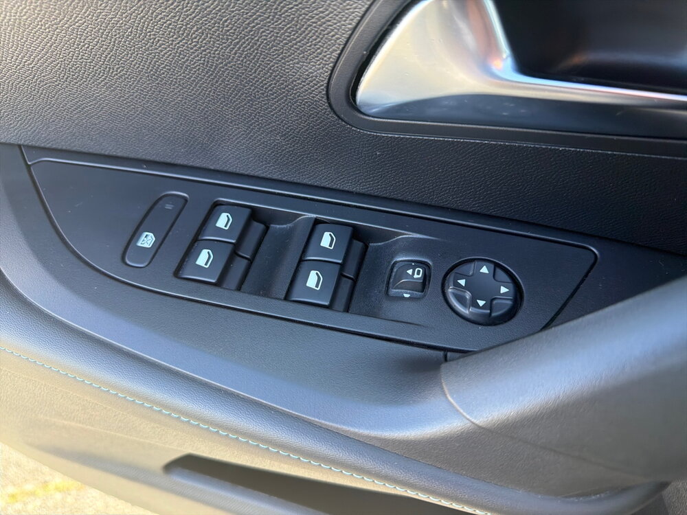 Occasion PEUGEOT 2008 2008 Electrique 136 ch - Allure
