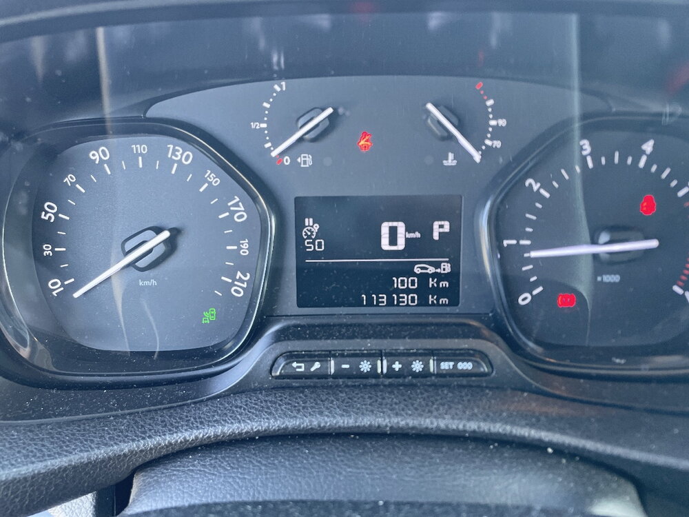 Occasion PEUGEOT Expert EXPERT CA STANDARD 2.0 BLUEHDI 120 S&S EAT8 - FIXE PREMIUM