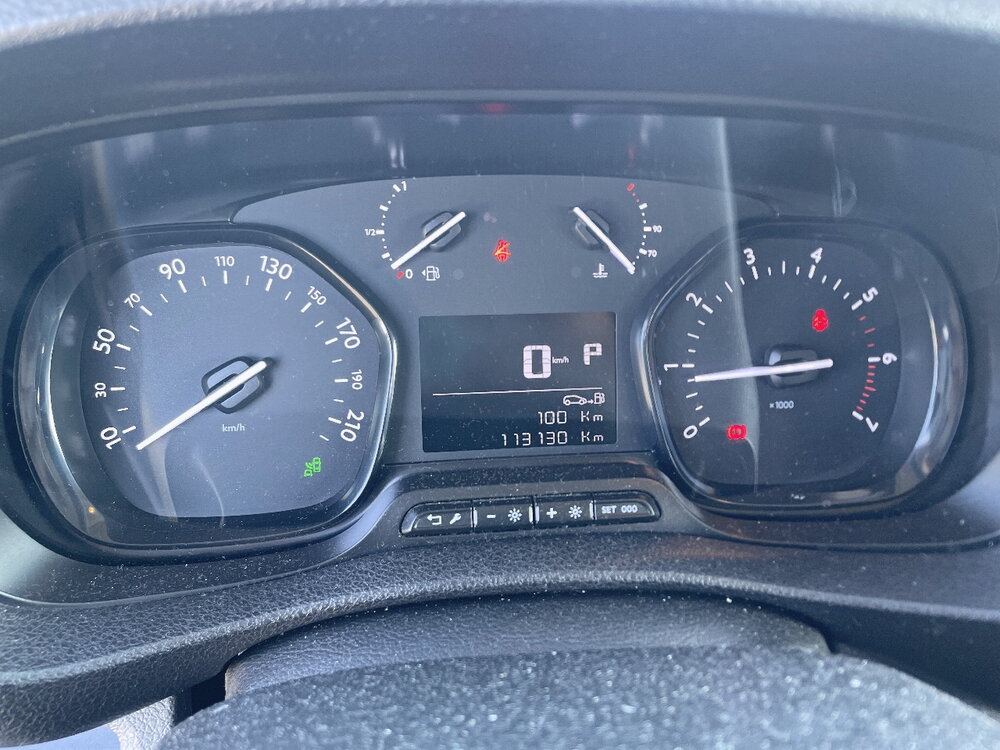 Occasion PEUGEOT Expert EXPERT CA STANDARD 2.0 BLUEHDI 120 S&S EAT8 - FIXE PREMIUM