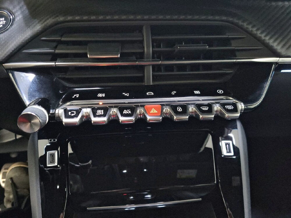 Occasion PEUGEOT 208 208 Electrique 50 kWh 136ch - GT