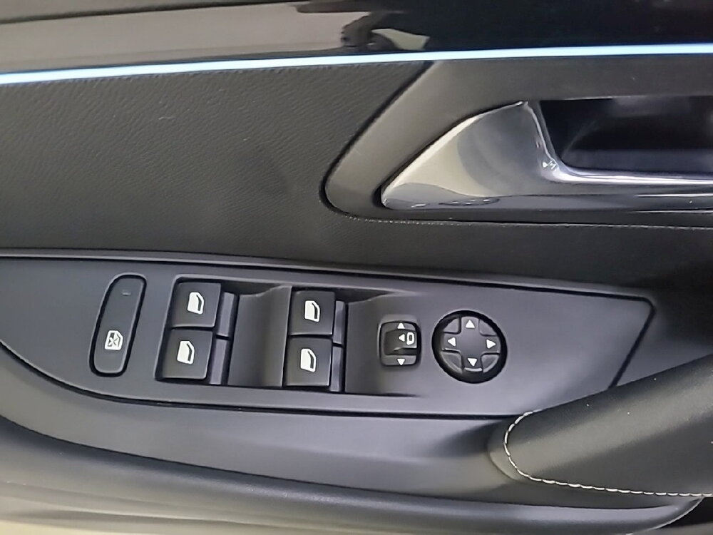 Occasion PEUGEOT 208 208 Electrique 50 kWh 136ch - GT