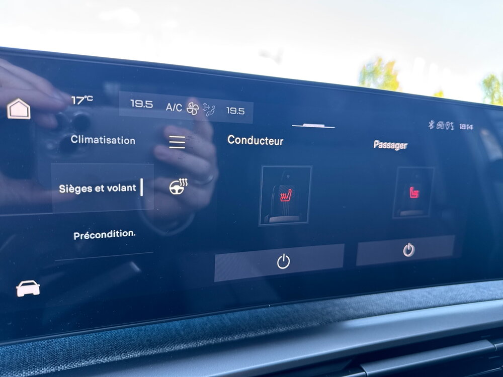 Occasion PEUGEOT 3008 3008 Electrique 210 ch 73 kWh - GT