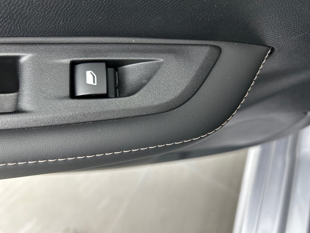 Occasion PEUGEOT 208 208 Hybrid 100 e-DCS6 - Allure