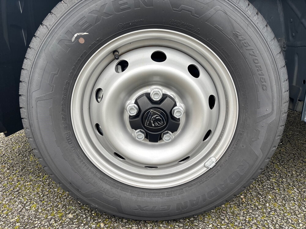 Occasion PEUGEOT Boxer BOXER FGN TOLE 3.3 T L2H2 140 S&S BVM6