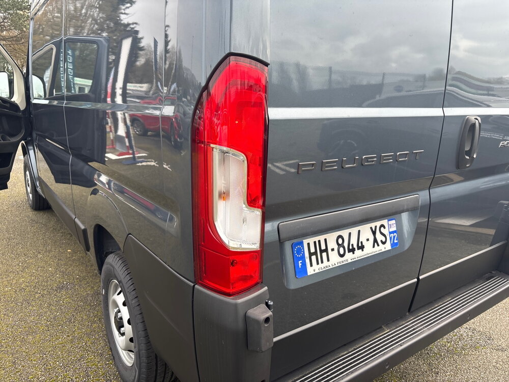 Occasion PEUGEOT Boxer BOXER FGN TOLE 3.3 T L2H2 140 S&S BVM6