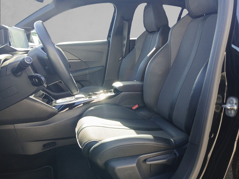 Occasion PEUGEOT 208 208 Electrique 50 kWh 136ch - GT