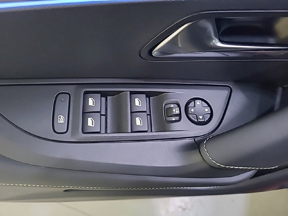 Occasion PEUGEOT 2008 2008 Hybrid 145 e-DCS6 - GT