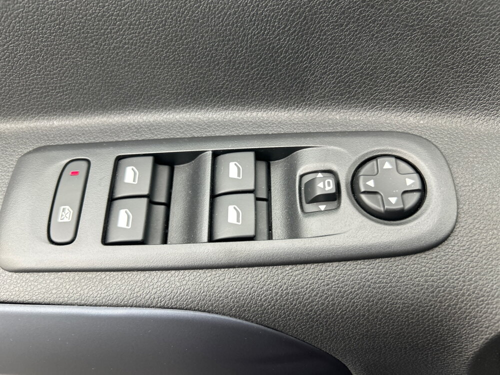 Occasion PEUGEOT Rifter Rifter Standard BlueHDi 130 S&S BVM6 5pl - Allure Pack