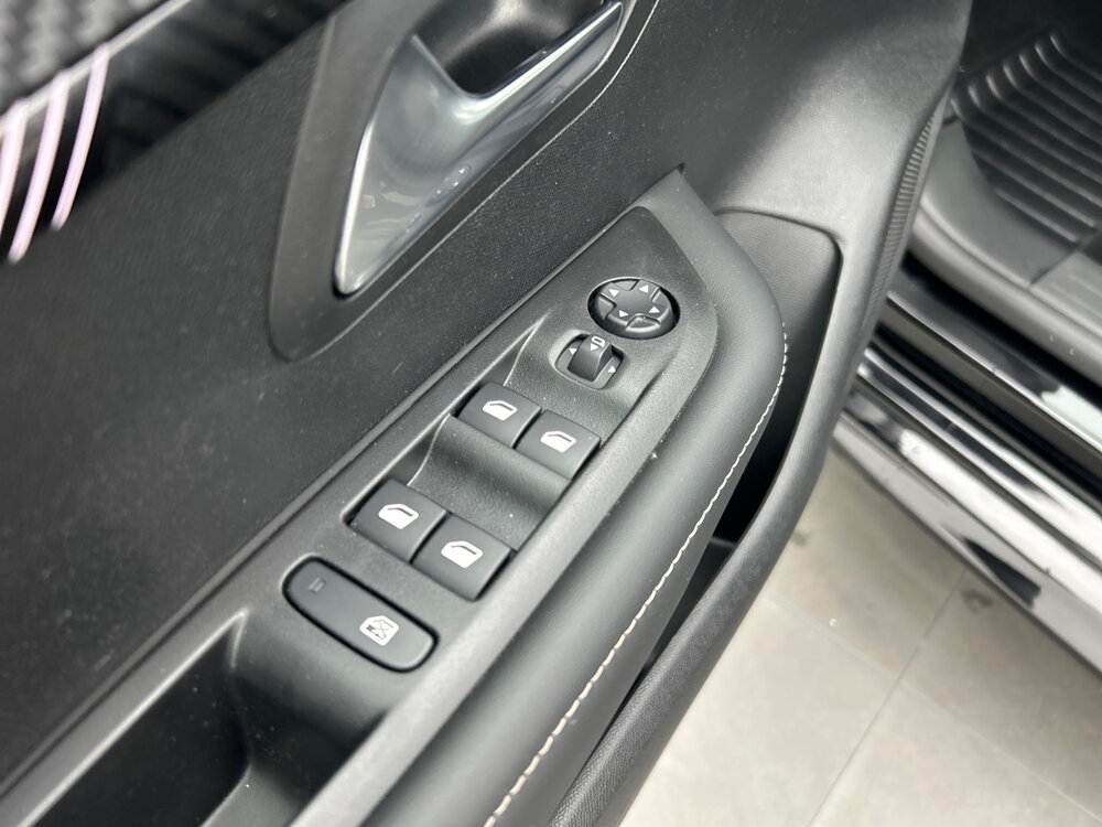 Occasion PEUGEOT 208 208 Hybrid 110 e-DCS6 - Allure