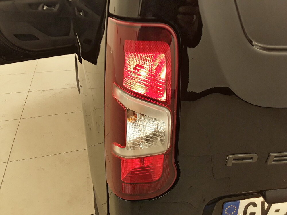 Occasion PEUGEOT Partner PARTNER FOURGON Taille M 1000 kg BlueHDi 130 S&S BVM6