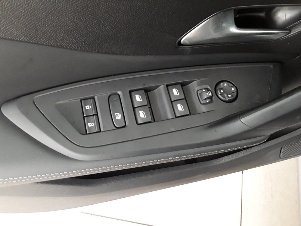 Occasion PEUGEOT 308 308 Hybrid 145 e-DCS6 - Allure