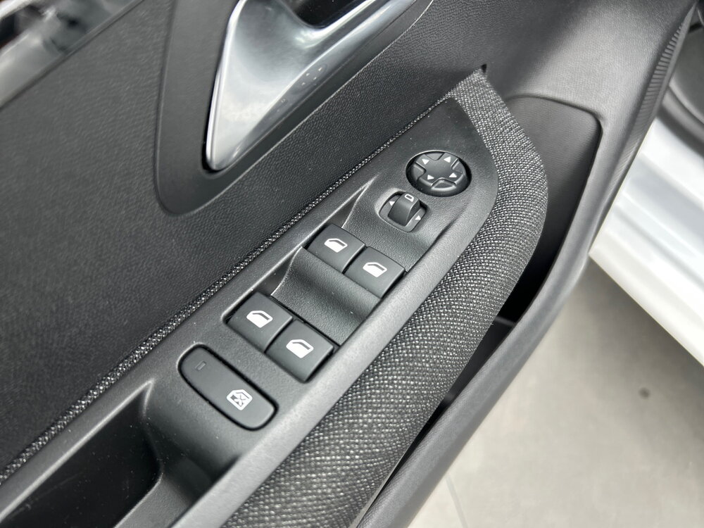 Occasion PEUGEOT 208 208 Hybrid 110 ch e-DCS6 - Style