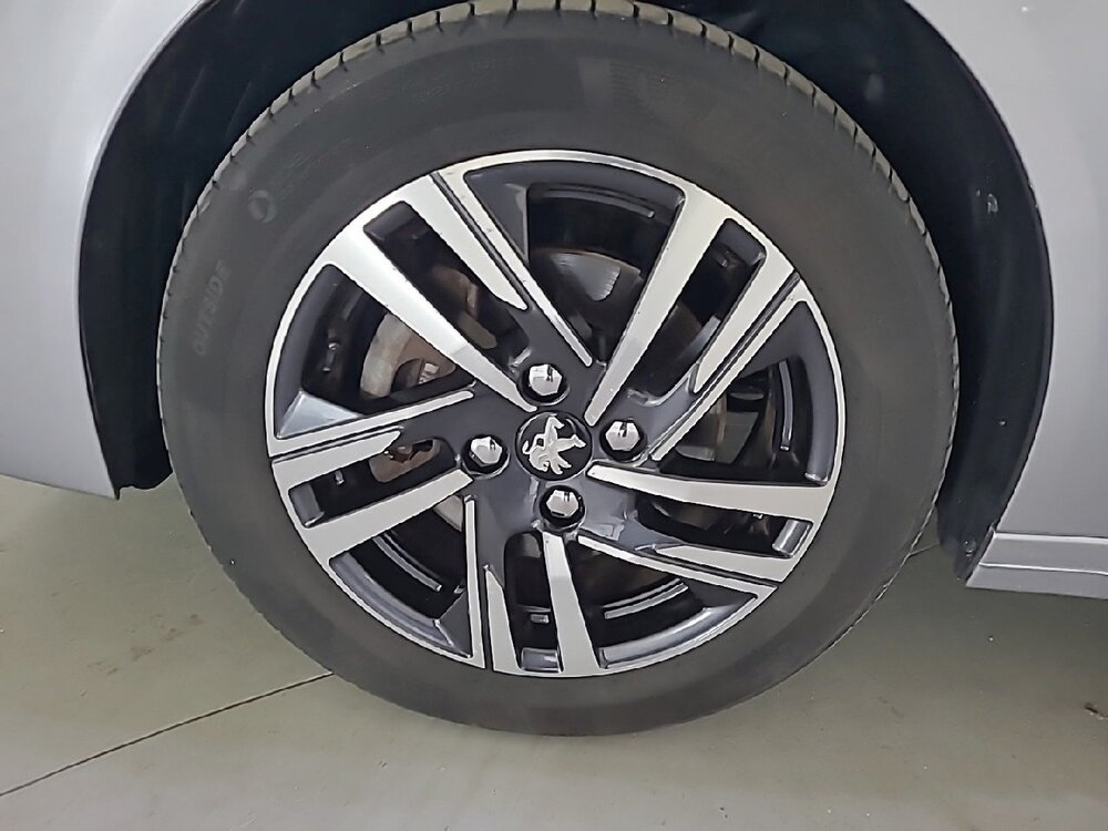 Occasion PEUGEOT 208 208 PureTech 100 S&S EAT8 - Roadtrip
