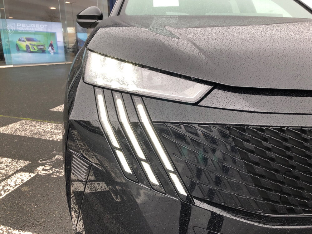 Occasion PEUGEOT 5008 5008 Electrique 230 ch 97 kWh Grande autonomie - GT Exclusive