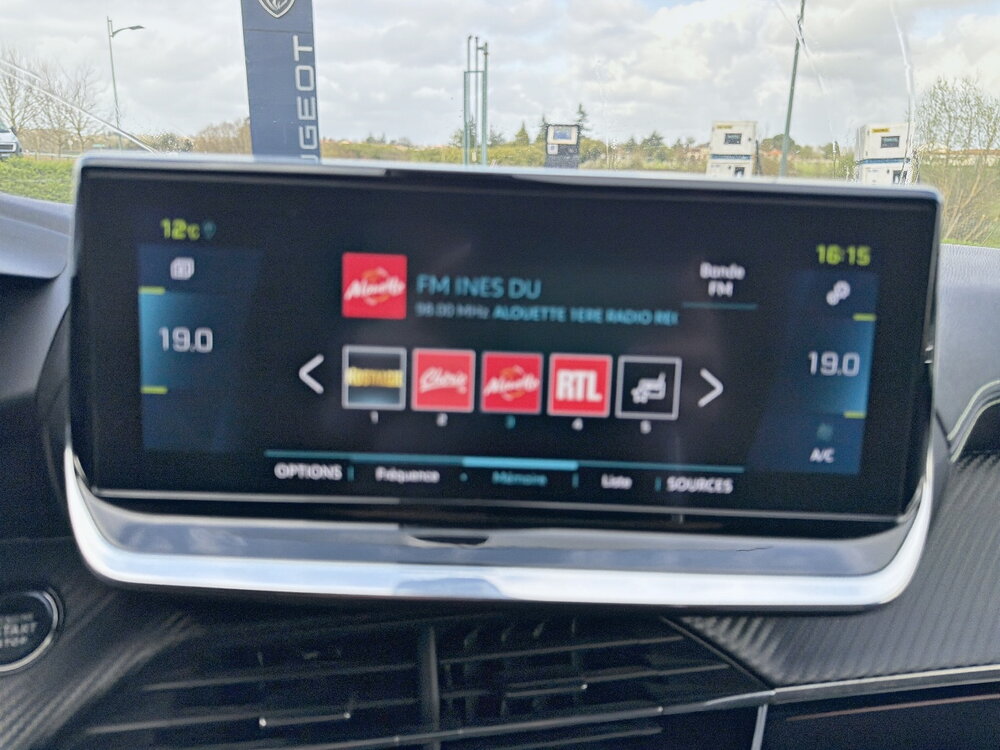 Occasion PEUGEOT 208 208 Electrique 50 kWh 136ch - GT