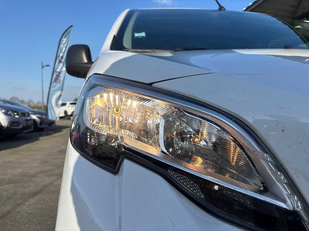 Occasion PEUGEOT Expert EXPERT FGN TOLE LONG BLUEHDI 145 S&S BVM6 - PREMIUM