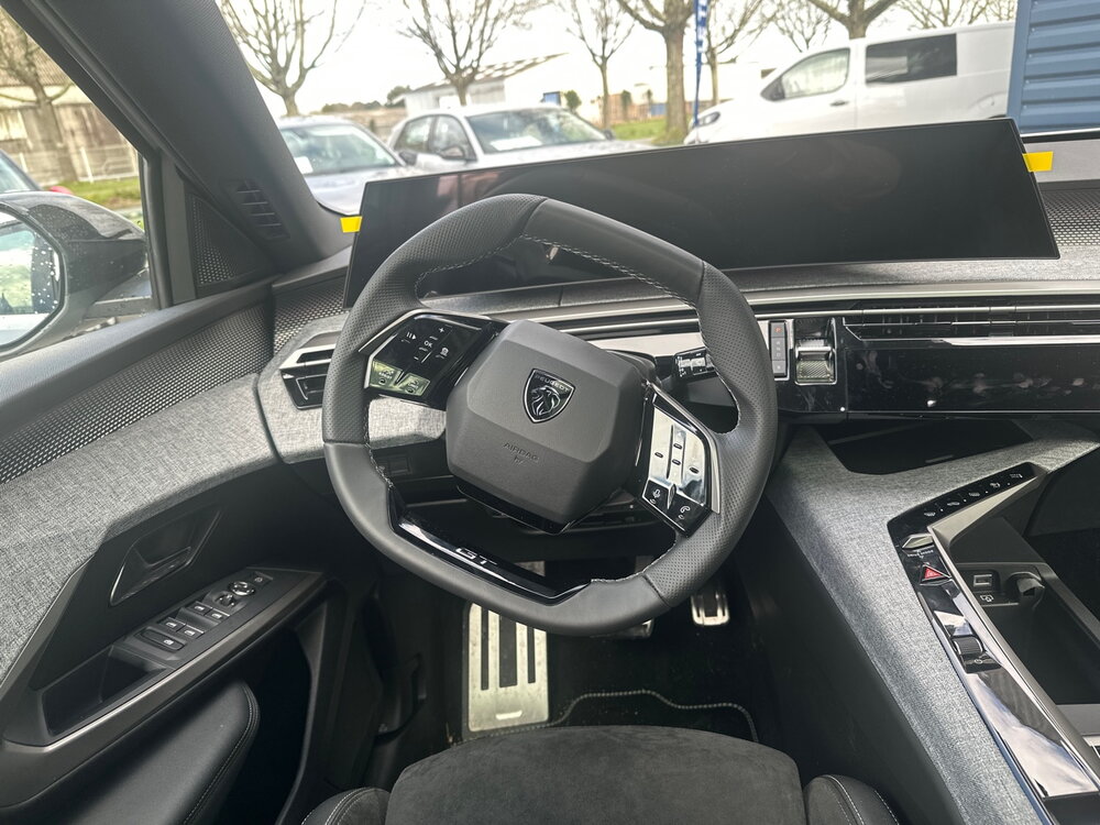 Occasion PEUGEOT 5008 5008 Plug-in Hybrid 225 ch e-DCS7 - GT