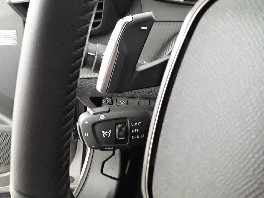 Occasion PEUGEOT 2008 2008 Hybrid 136 e-DCS6 - Allure