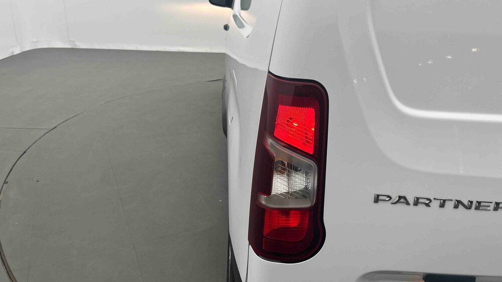 Occasion PEUGEOT Partner PARTNER FOURGON XL 950 KG BLUEHDI 100 S&S BVM6