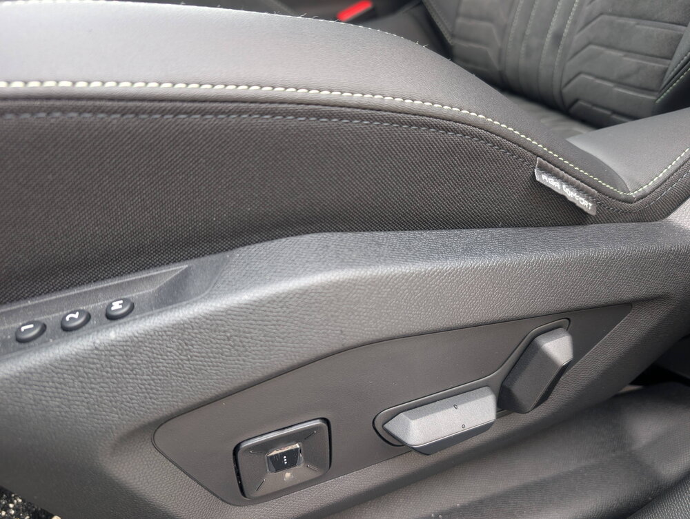 Occasion PEUGEOT 3008 3008 Hybrid 145 e-DCS6 - GT