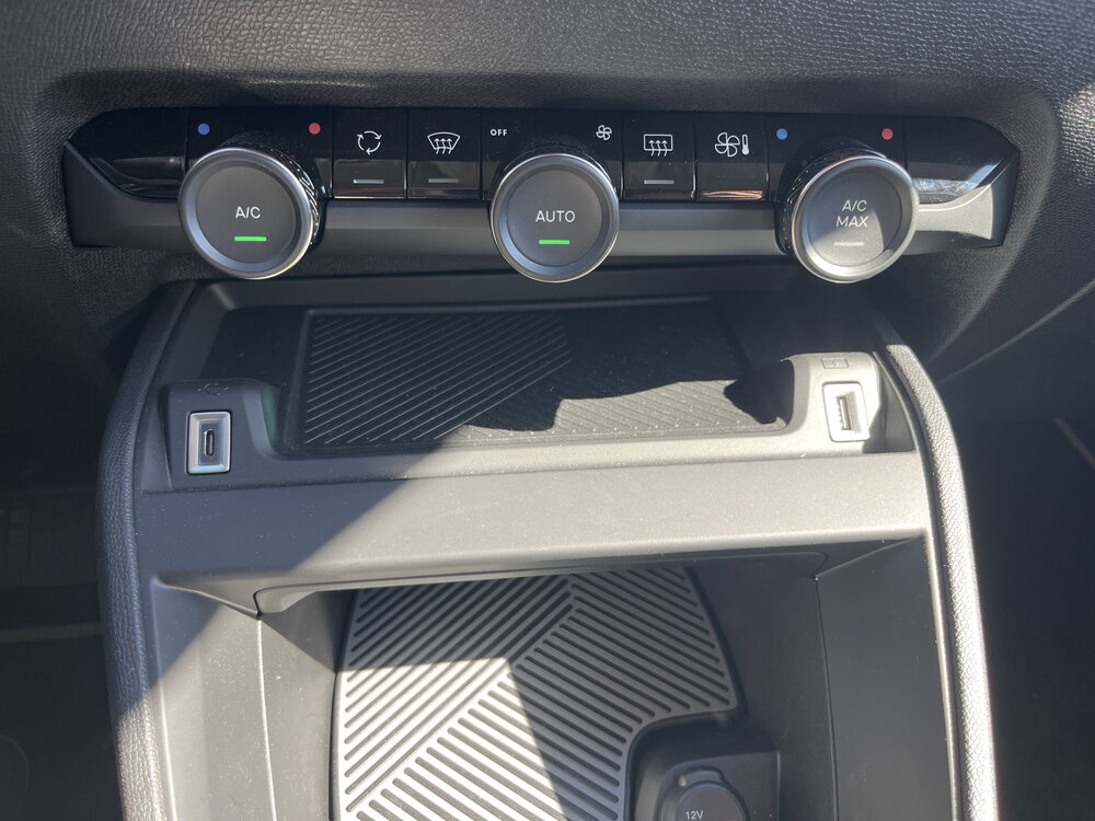 Occasion CITROEN C4 C4 Hybride 145 e-DCS6 - Collection
