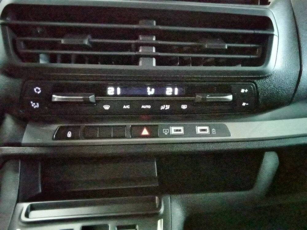 Occasion PEUGEOT Expert EXPERT Combi Long BlueHDi 120 S&S BVM6 - COMBI LONG
