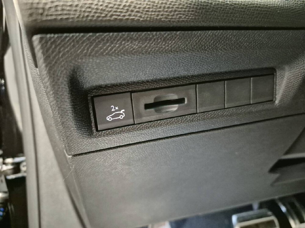 Occasion PEUGEOT 408 408 Hybrid 145 e-DCS6 - GT