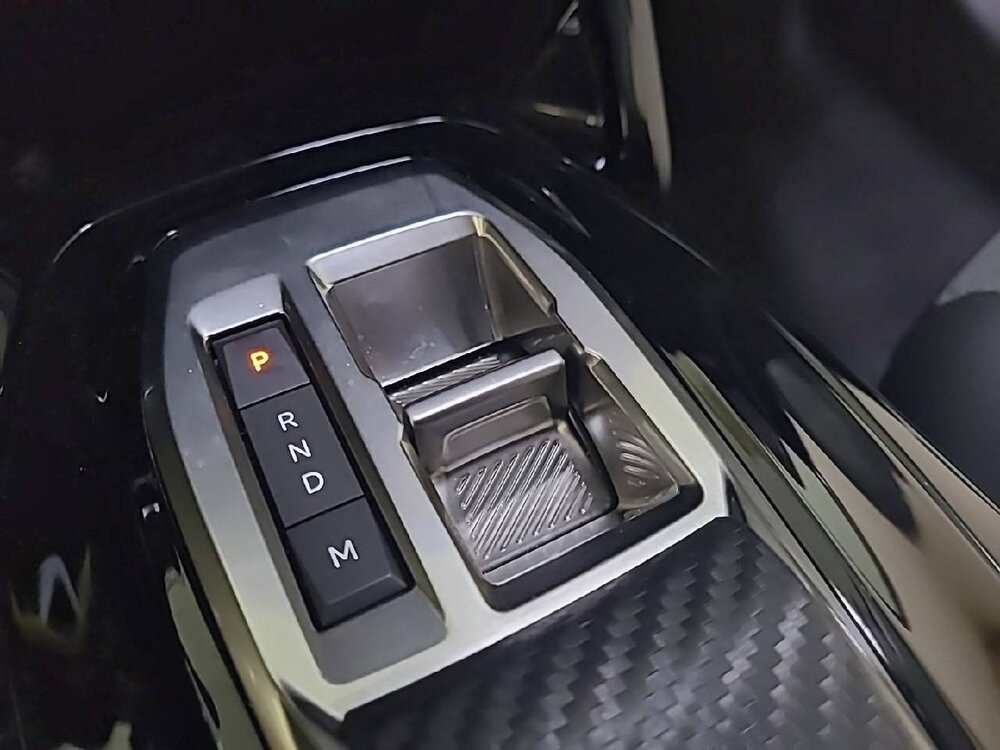 Occasion PEUGEOT 208 208 Hybrid 110 e-DCS6 - série spéciale ENVY