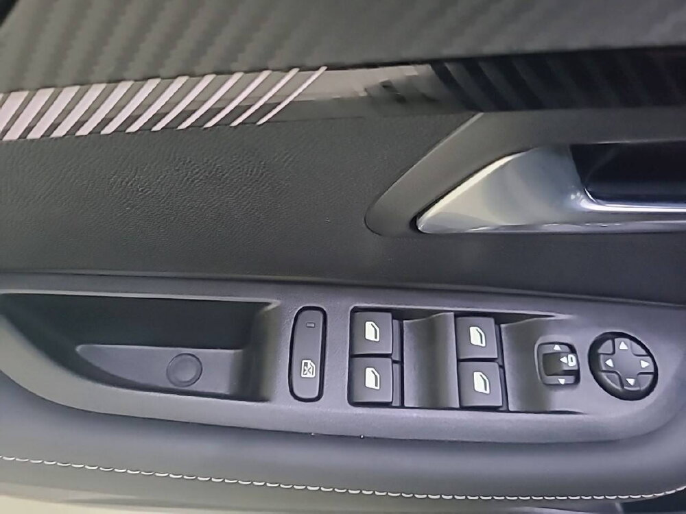 Occasion PEUGEOT 208 208 Hybrid 110 e-DCS6 - série spéciale ENVY