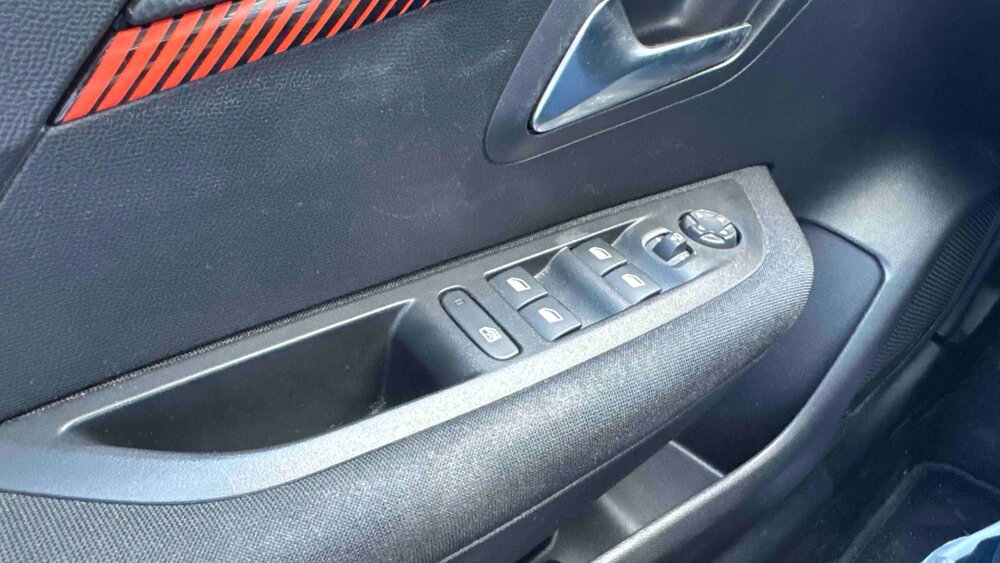 Occasion PEUGEOT 208 208 PureTech 100 S&S EAT8 - Active Pack