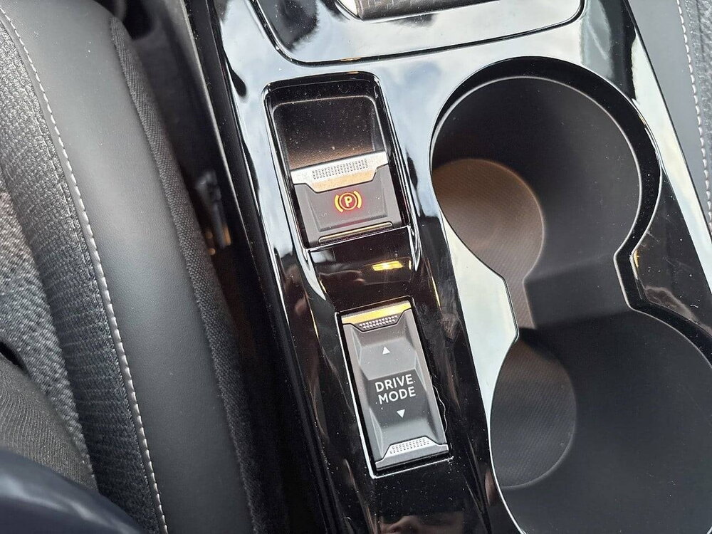 Occasion PEUGEOT 208 208 Hybrid 110 e-DCS6 - série spéciale ENVY